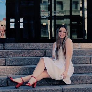 Meet your Posher, Gina